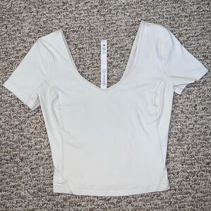 Align short sleeve top